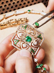 Catalogue Bulgari Joaillerie 2016 page 6